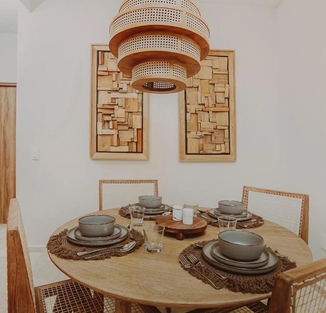 شقة 2 Story Penthouse La Veleta 4Br تولوم 0*,